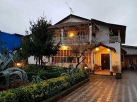 ویلا با استخر روباز آبگرم هچیرود