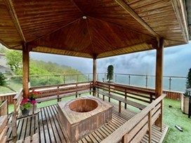 ویلا با استخر سرپوشیده دو هزار تنکابن