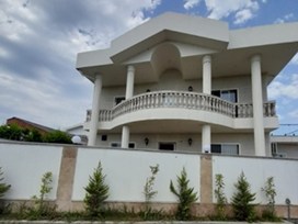 ویلا با استخر و جکوزی سرخرود