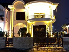 ویلا با استخر سرپوشیده متل قو