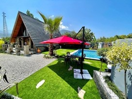 اجاره کلبه سنگی در رامسر با استخر