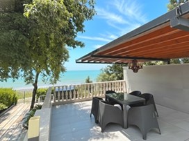 ویلا ساحلی با استخر جکوزی نوشهر